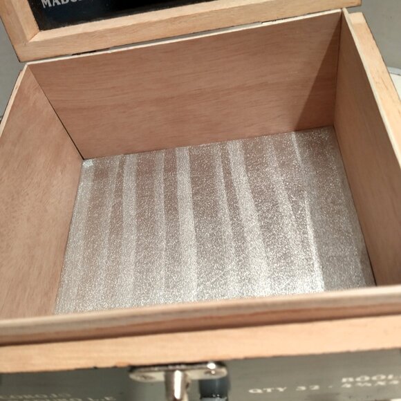 Suenos de Saundra Upcycled EXTREMELY RARE Esteban Cigar Box, Home Accent/Storage - Picture 10 of 12